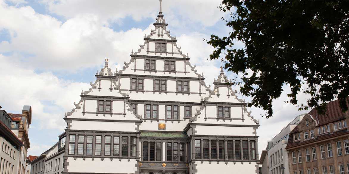 Stadtführung - Imagefilm - Paderborn_/portfolio-projekte/00371_Stadtfuehrung_BM/images/08.jpg